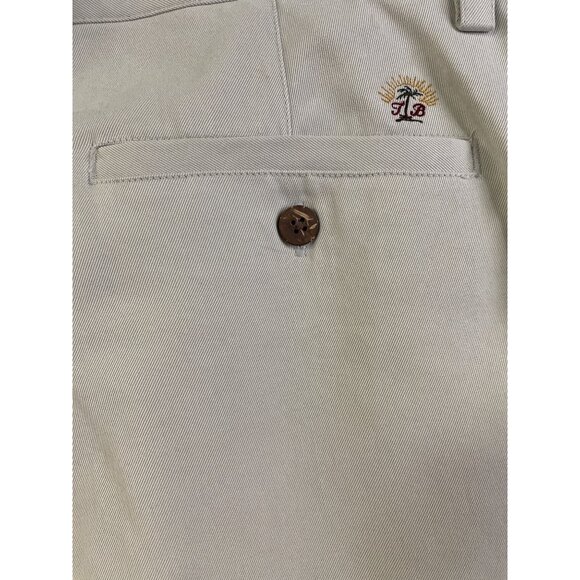 Tommy Bahama Men's Tan Pleated front Silk Shorts Size 34 SKU 3622 - Picture 4 of 8
